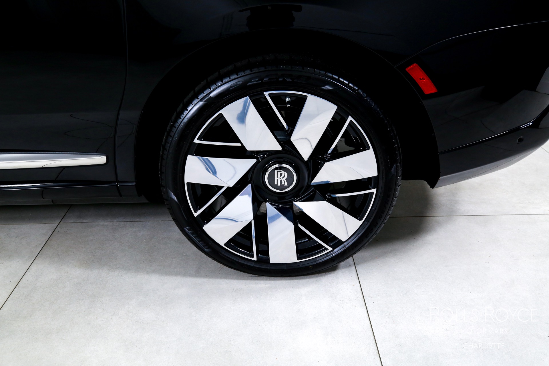 New 2025 Rolls-Royce Cullinan | Charlotte, NC
