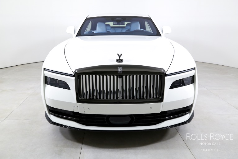 New-2025-Rolls-Royce-Black-Badge-Spectre