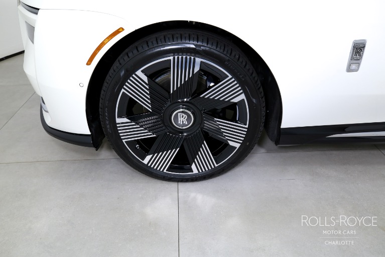 New-2025-Rolls-Royce-Spectre