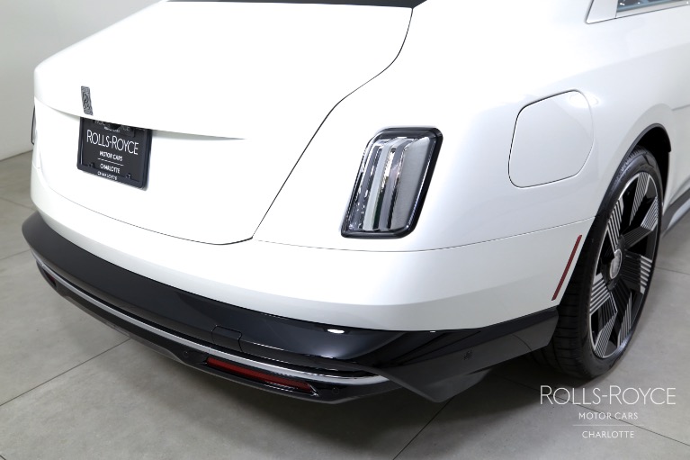 New-2025-Rolls-Royce-Spectre