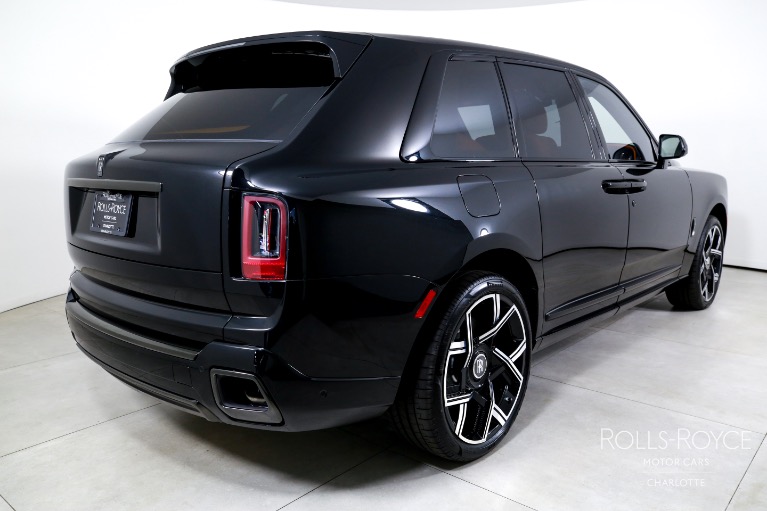 New-2025-Rolls-Royce-Black-Badge-Cullinan