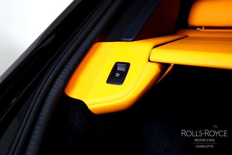 New-2025-Rolls-Royce-Black-Badge-Cullinan