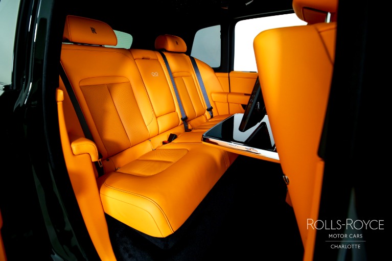 New-2025-Rolls-Royce-Black-Badge-Cullinan