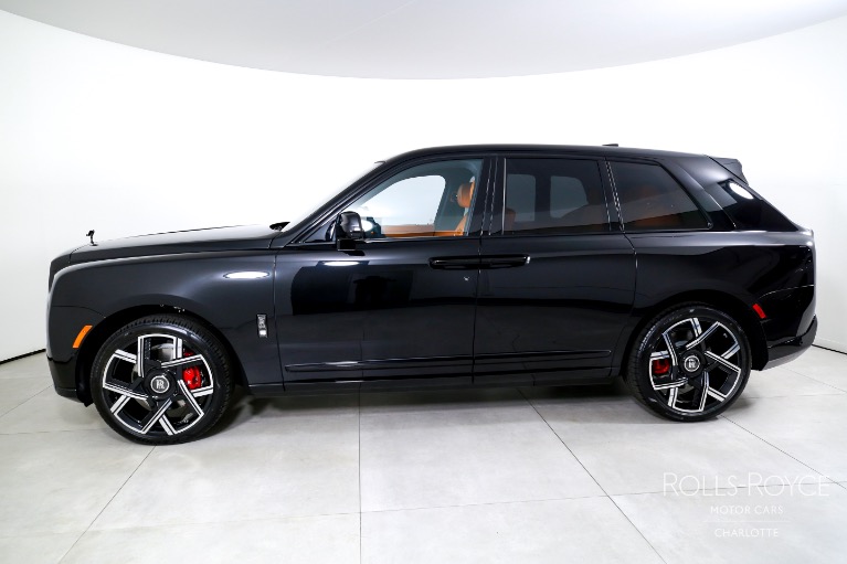 New-2025-Rolls-Royce-Black-Badge-Cullinan