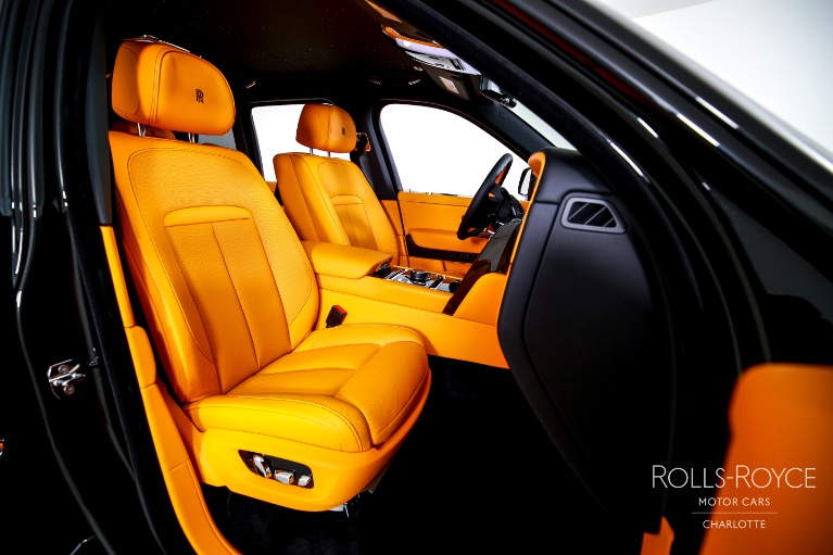 New-2025-Rolls-Royce-Black-Badge-Cullinan