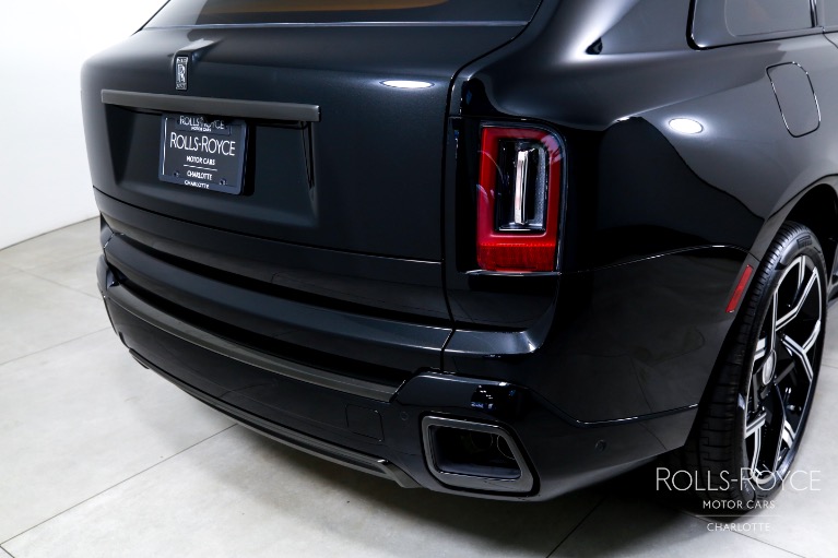 New-2025-Rolls-Royce-Black-Badge-Cullinan