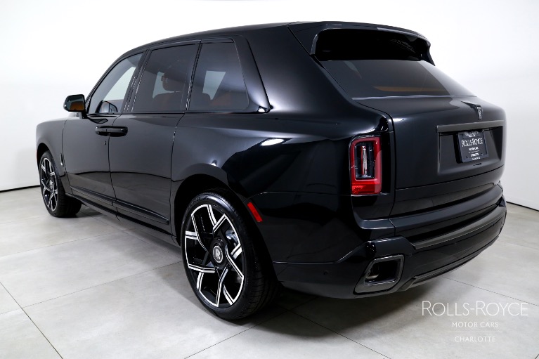 New-2025-Rolls-Royce-Black-Badge-Cullinan