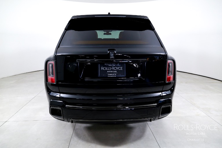 New-2025-Rolls-Royce-Black-Badge-Cullinan