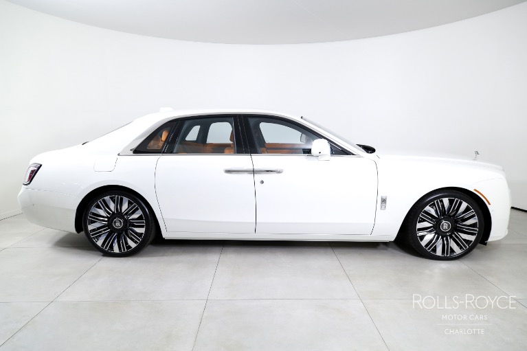 New-2025-Rolls-Royce-Ghost