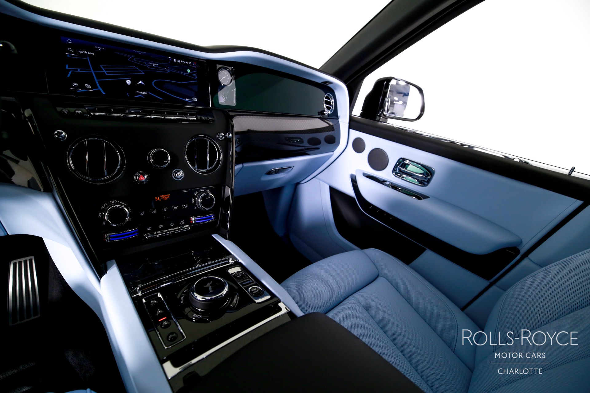 New 2025 Rolls-Royce Black Badge Cullinan  | Charlotte, NC