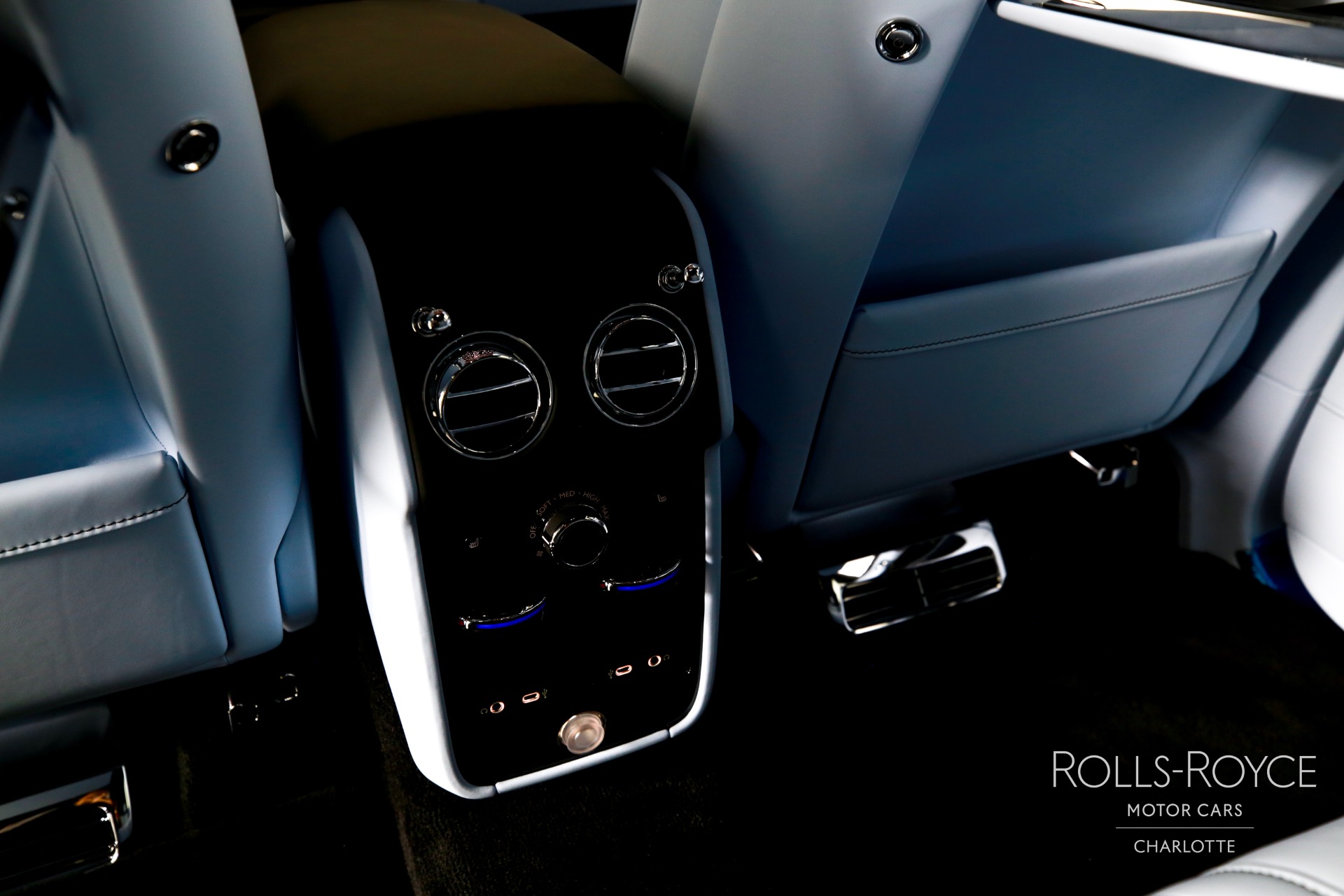New 2025 Rolls-Royce Black Badge Cullinan  | Charlotte, NC