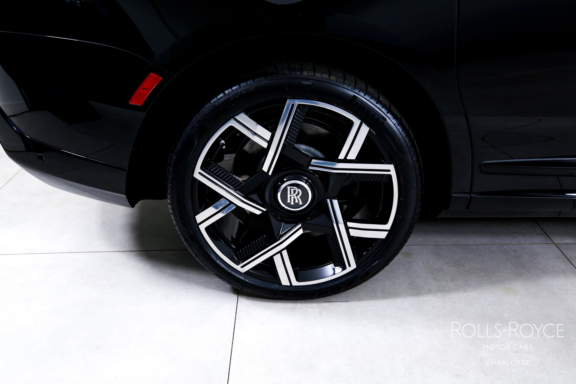 New 2025 Rolls-Royce Black Badge Cullinan  | Charlotte, NC
