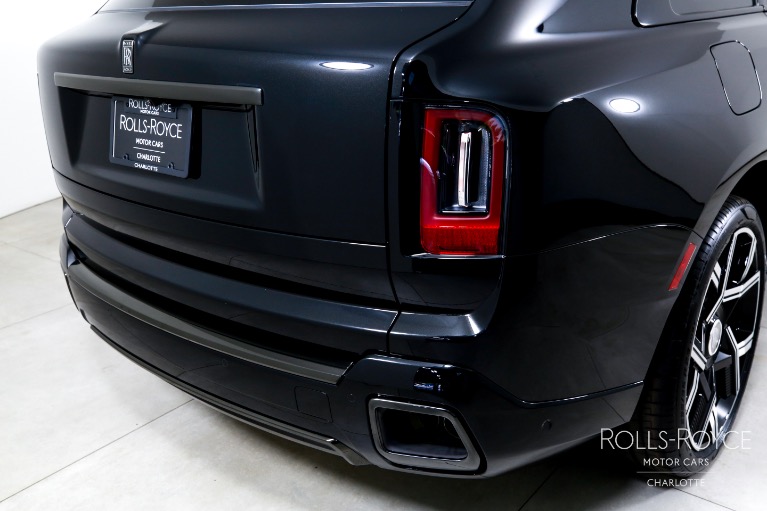 New-2025-Rolls-Royce-Black-Badge-Cullinan