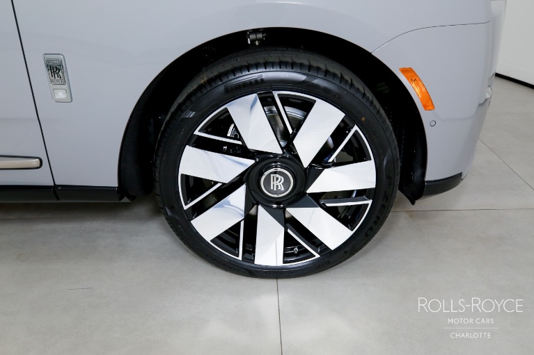 New-2025-Rolls-Royce-Cullinan