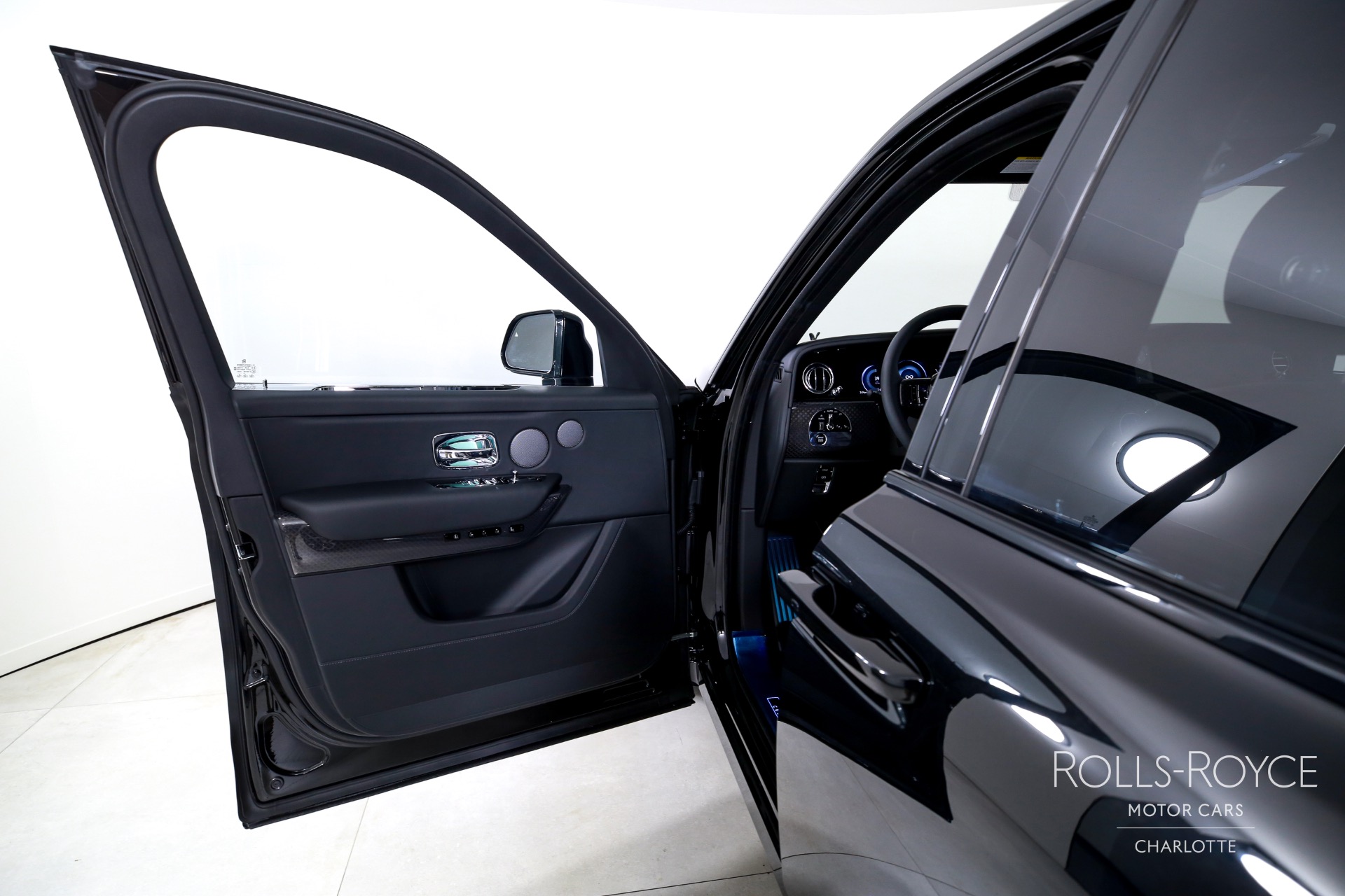 New 2025 Rolls-Royce Black Badge Cullinan  | Charlotte, NC
