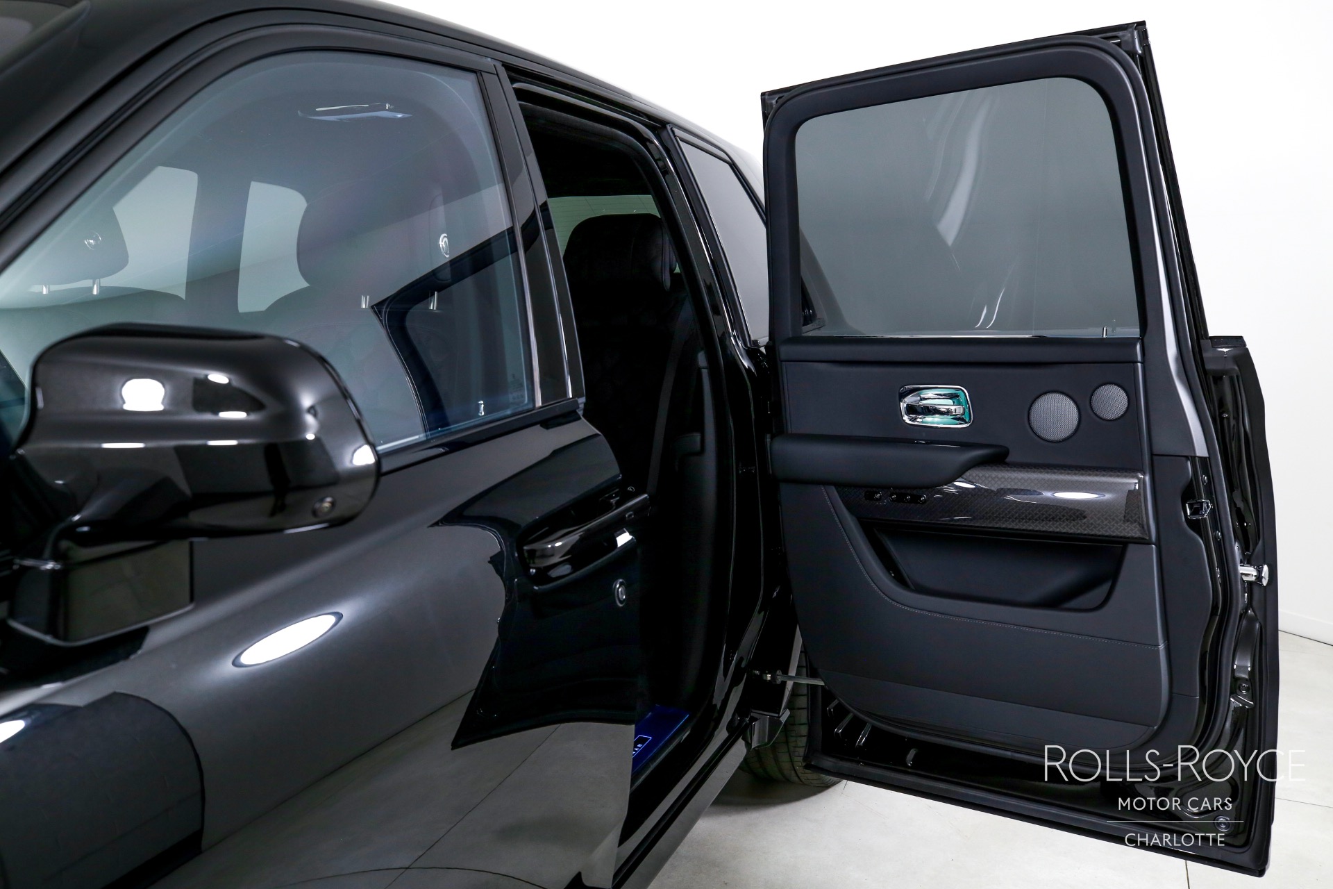 New 2025 Rolls-Royce Black Badge Cullinan  | Charlotte, NC