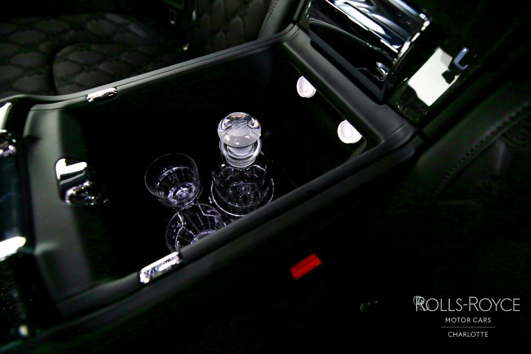 New-2025-Rolls-Royce-Black-Badge-Cullinan