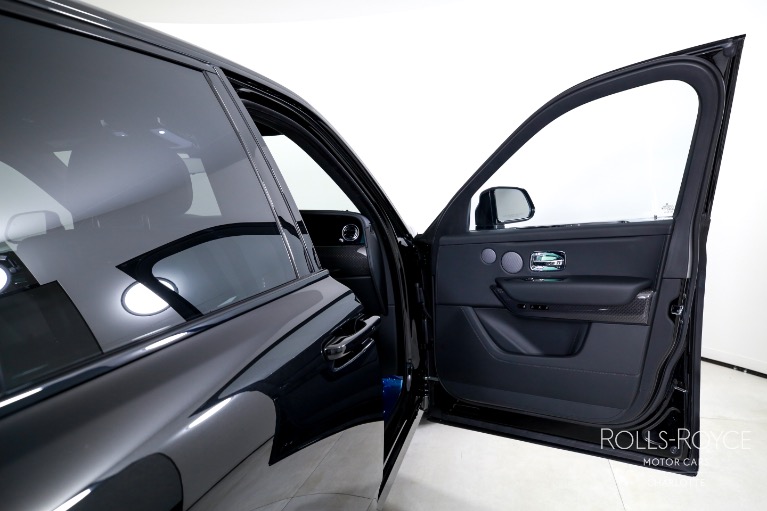 New-2025-Rolls-Royce-Black-Badge-Cullinan