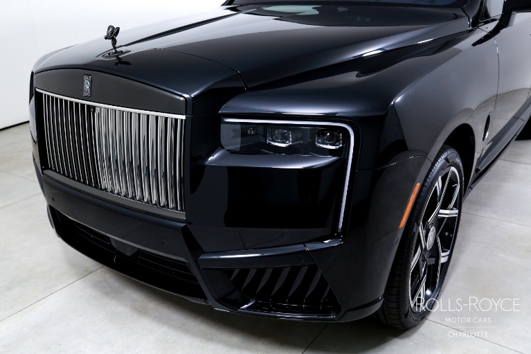 New-2025-Rolls-Royce-Black-Badge-Cullinan