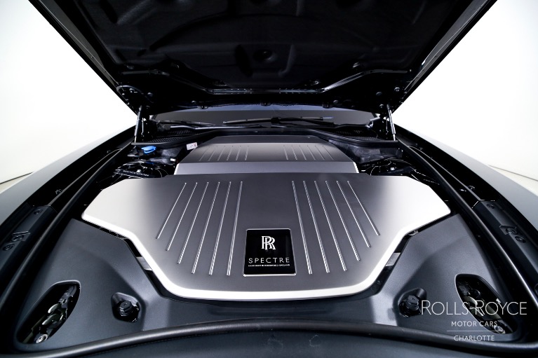 New-2025-Rolls-Royce-Spectre