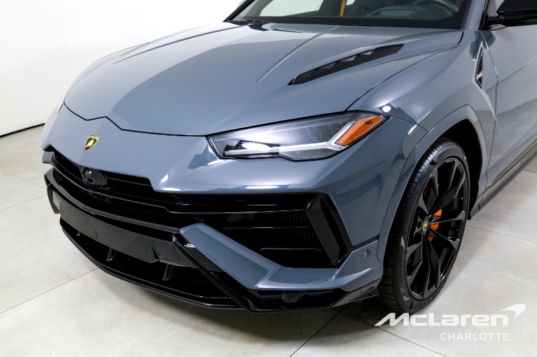 Used-2024-Lamborghini-Urus-S