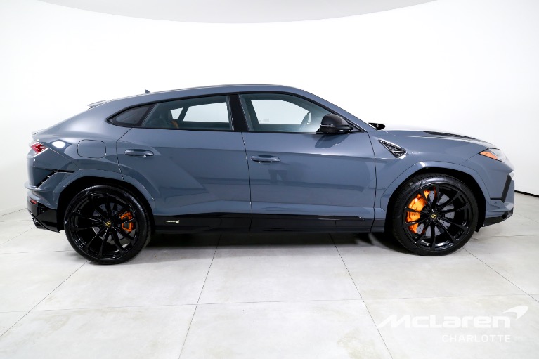 Used-2024-Lamborghini-Urus-S