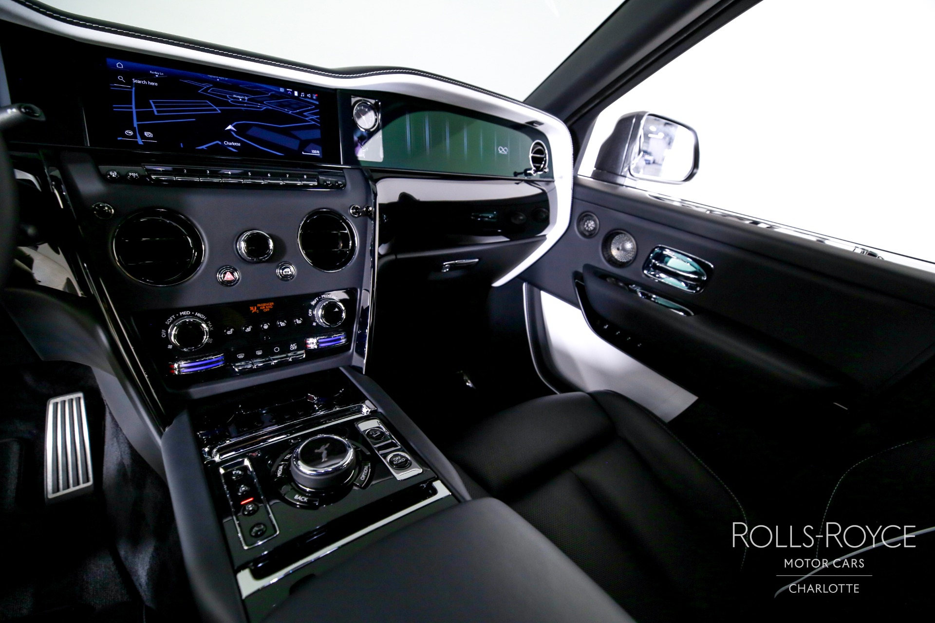 New 2025 Rolls-Royce Black Badge Cullinan | Charlotte, NC