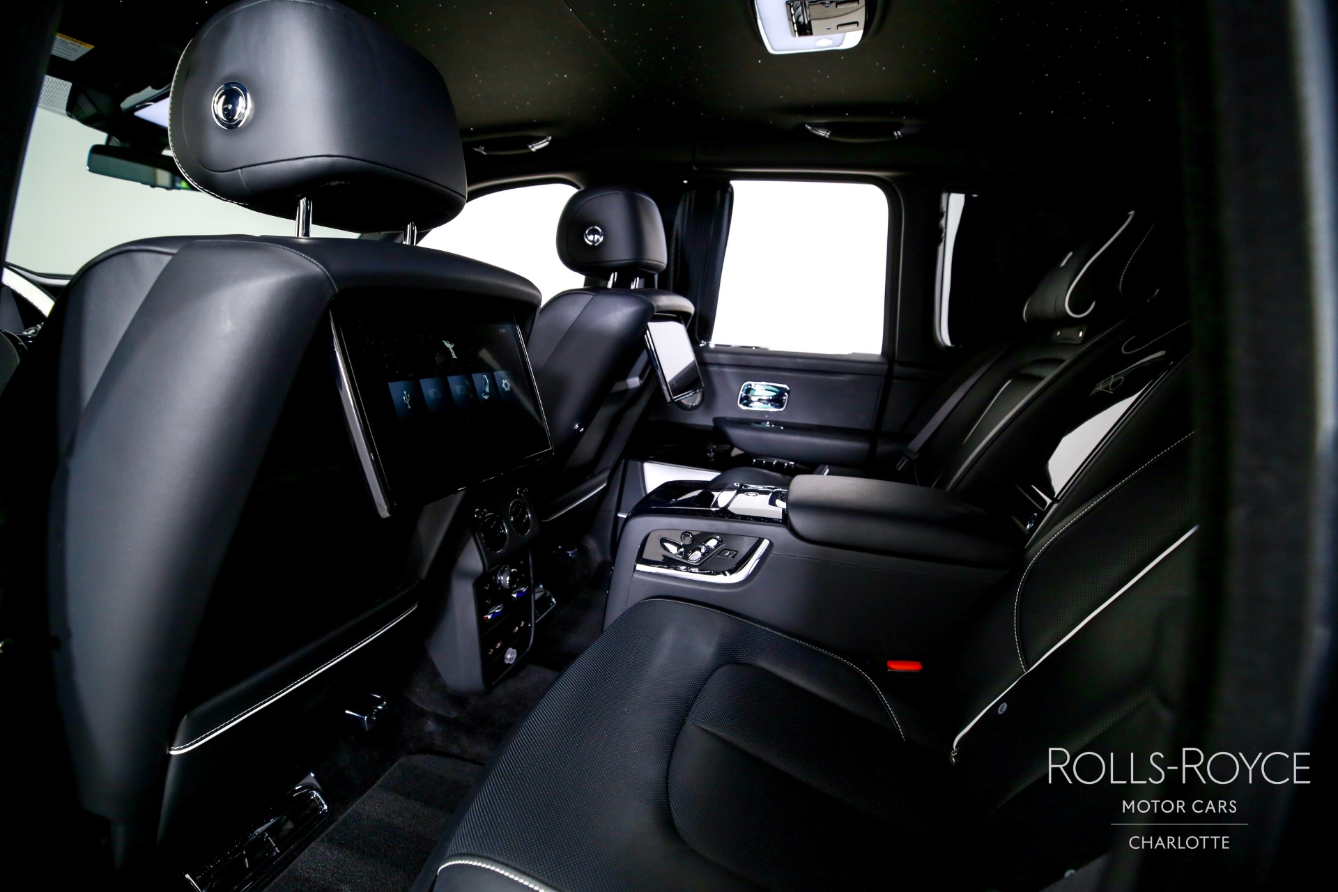 New 2025 Rolls-Royce Black Badge Cullinan | Charlotte, NC