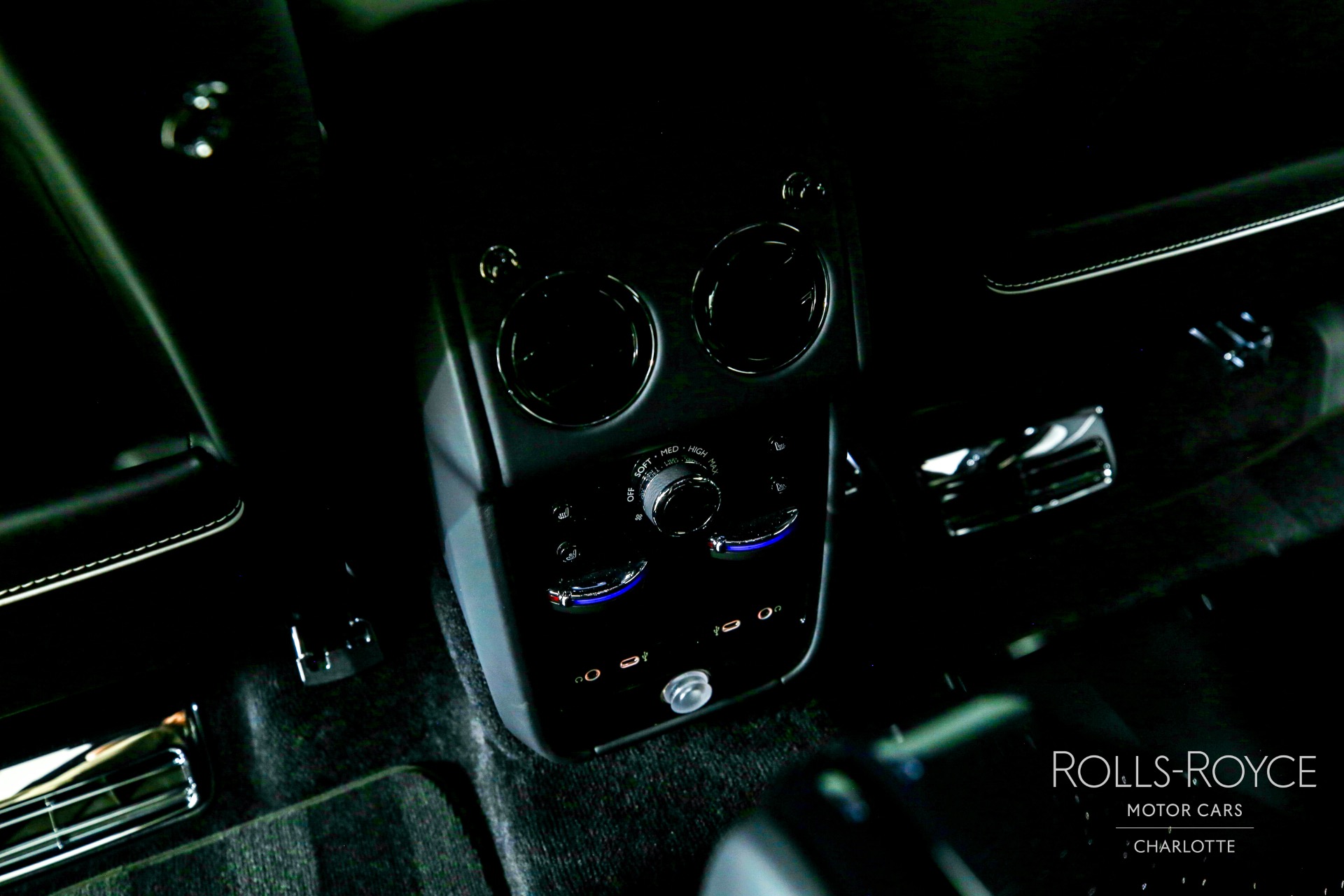 New 2025 Rolls-Royce Black Badge Cullinan | Charlotte, NC