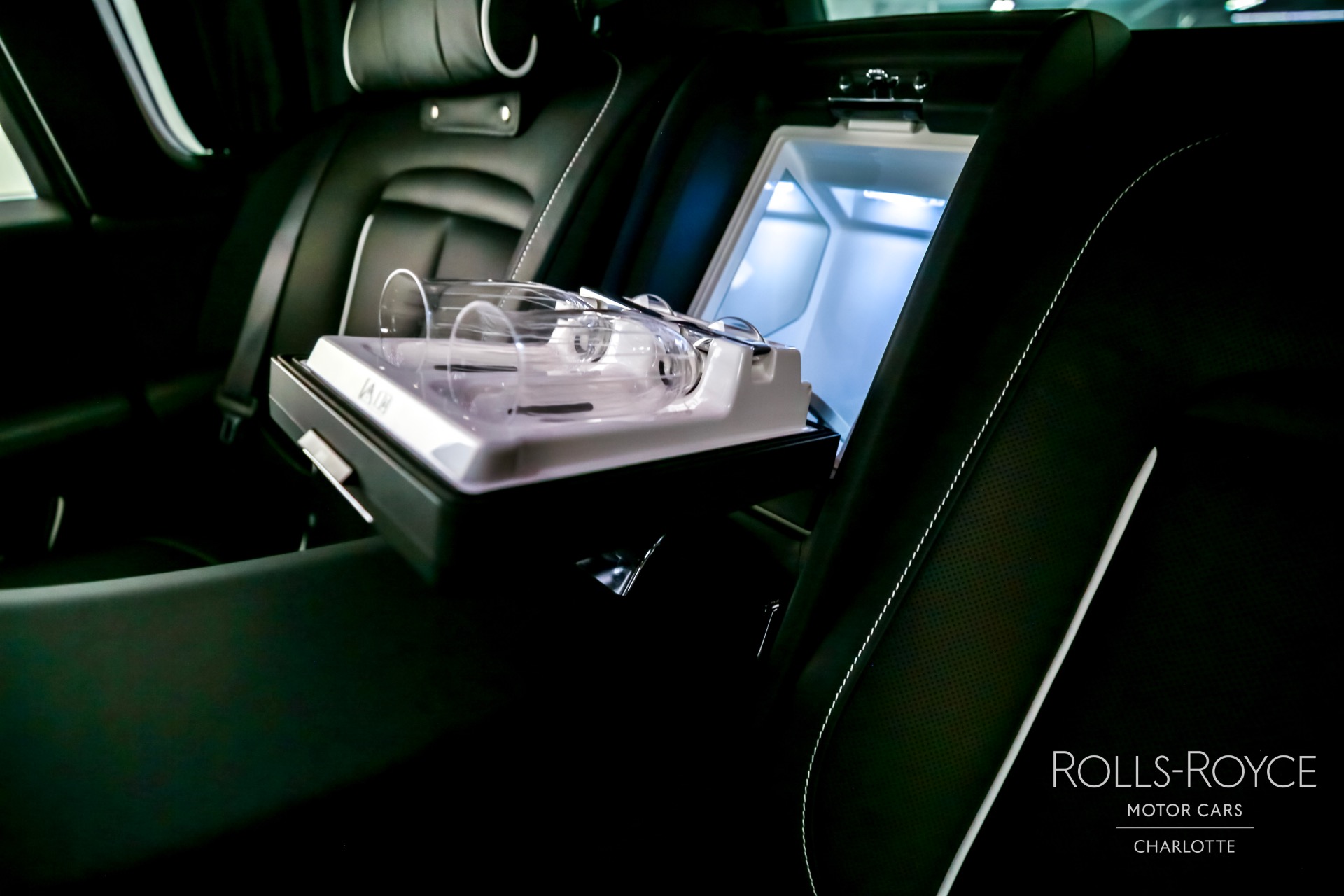 New 2025 Rolls-Royce Black Badge Cullinan | Charlotte, NC