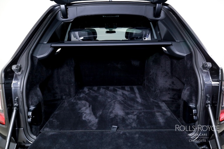 New-2025-Rolls-Royce-Black-Badge-Cullinan