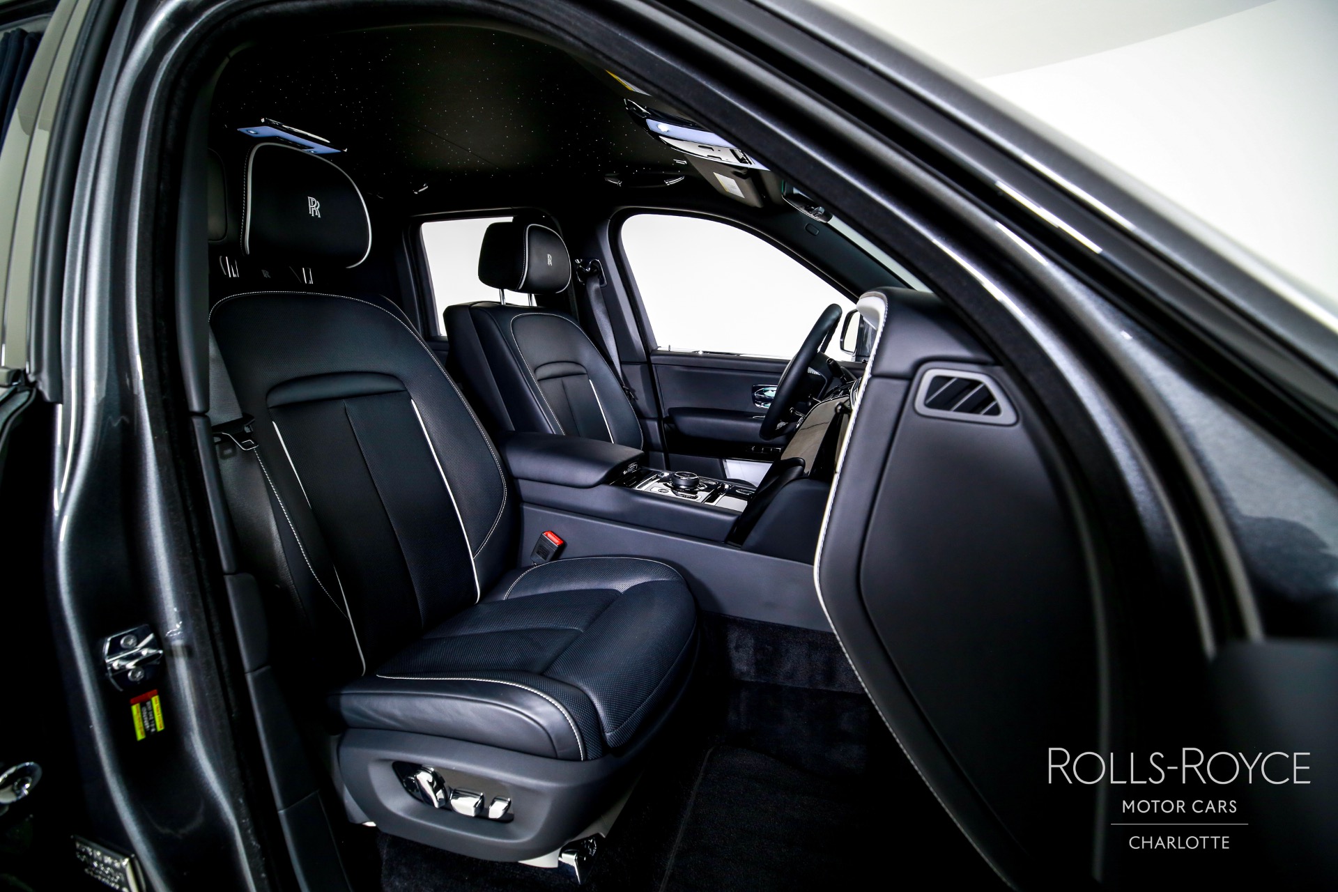 New 2025 Rolls-Royce Black Badge Cullinan | Charlotte, NC