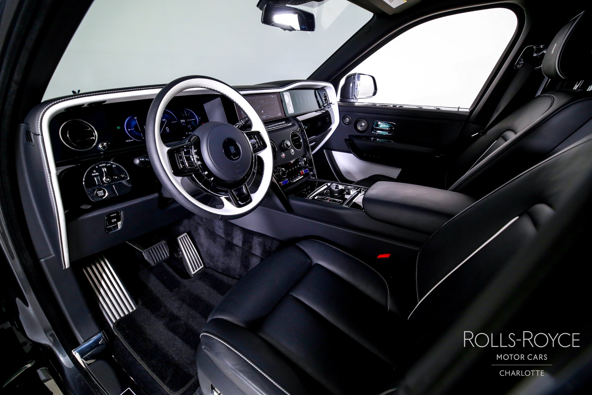 New 2025 Rolls-Royce Black Badge Cullinan | Charlotte, NC