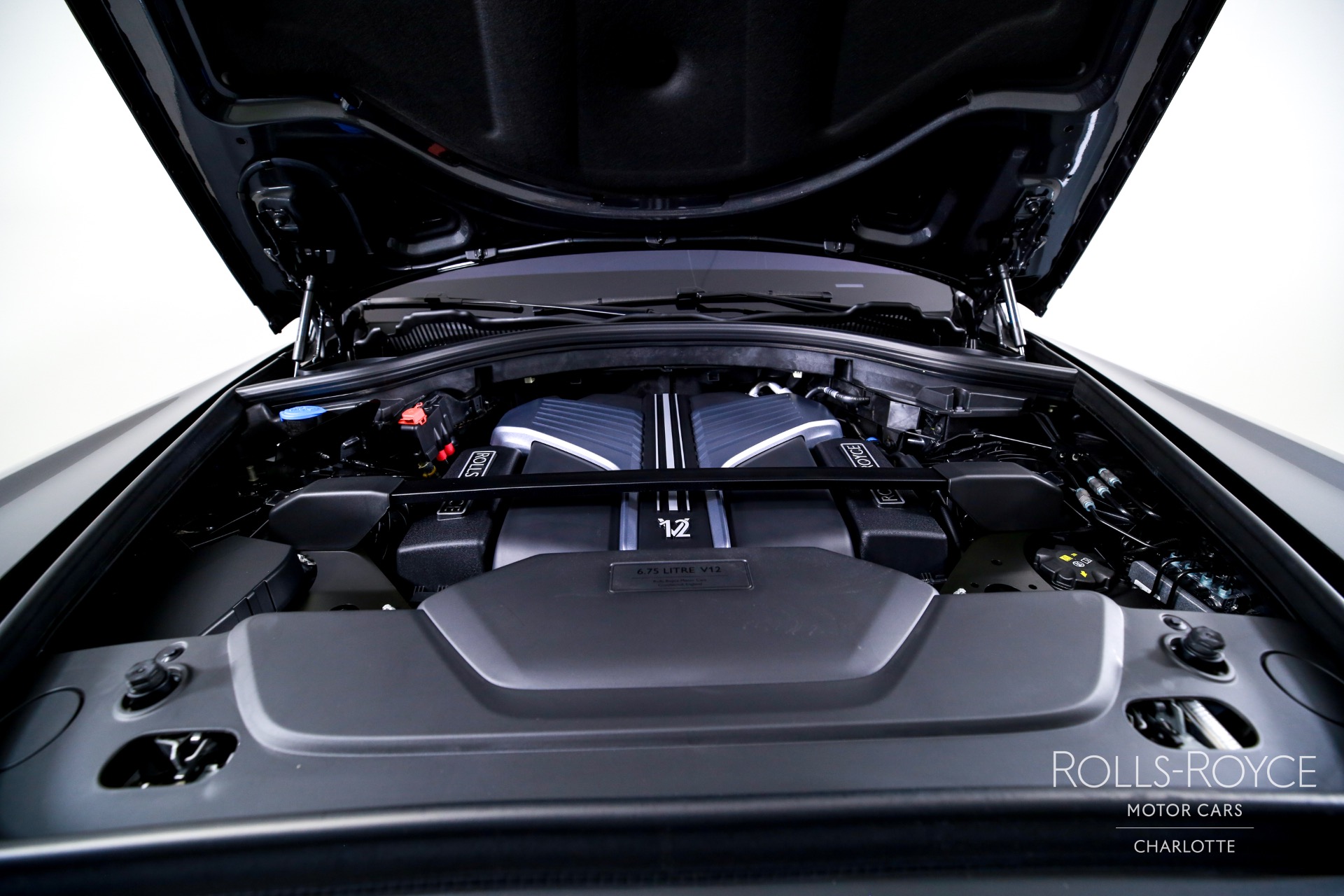 New 2025 Rolls-Royce Black Badge Cullinan | Charlotte, NC