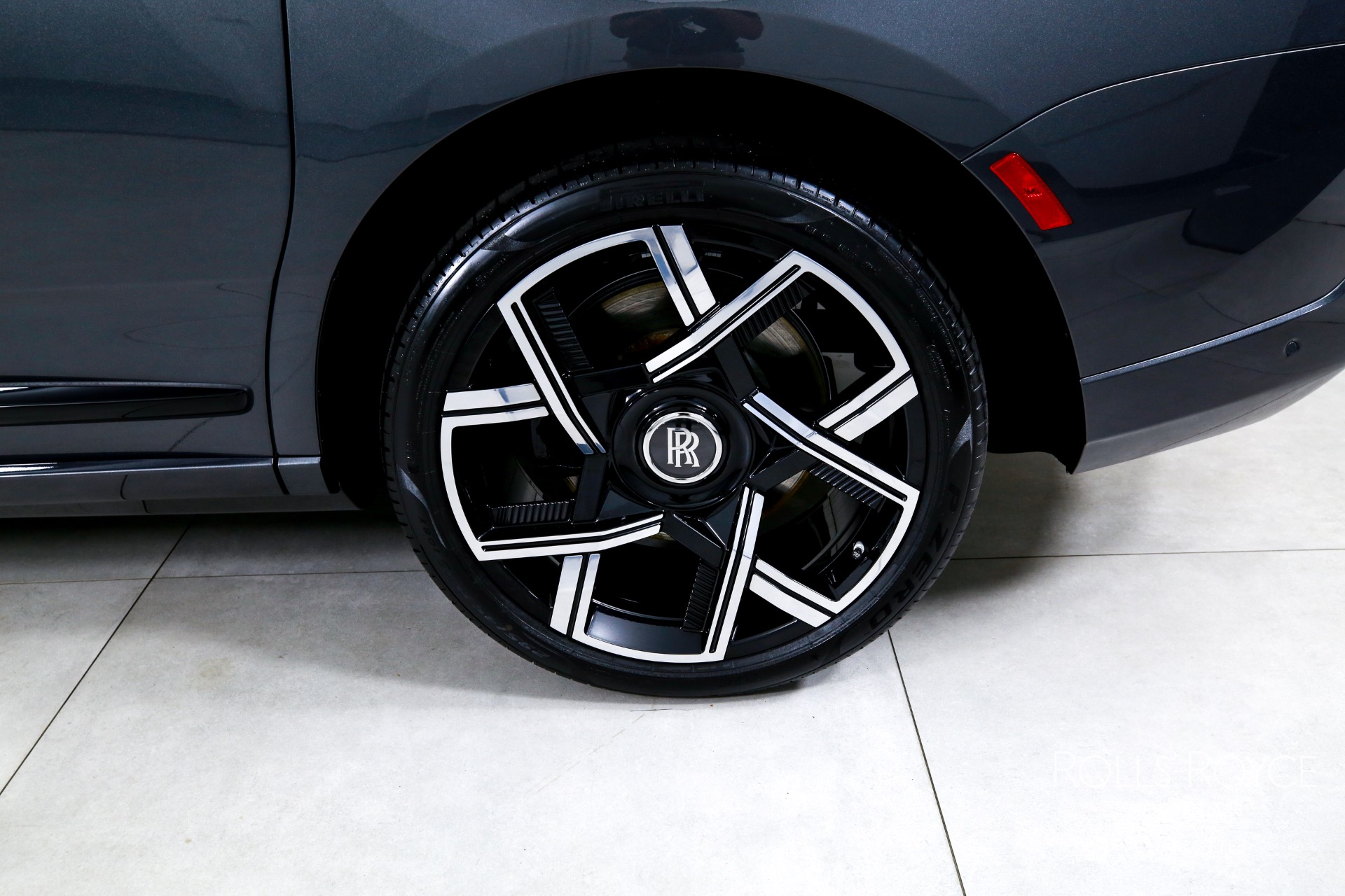 New 2025 Rolls-Royce Black Badge Cullinan | Charlotte, NC