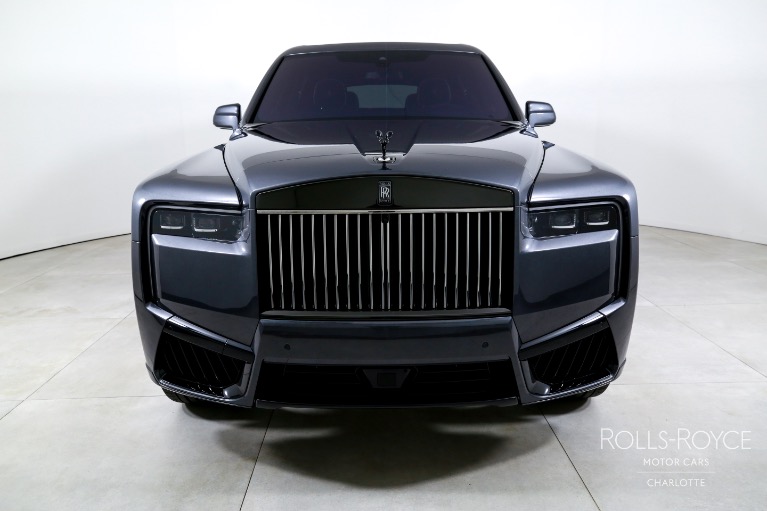 New-2025-Rolls-Royce-Black-Badge-Cullinan