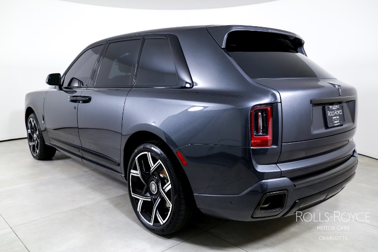 New-2025-Rolls-Royce-Black-Badge-Cullinan