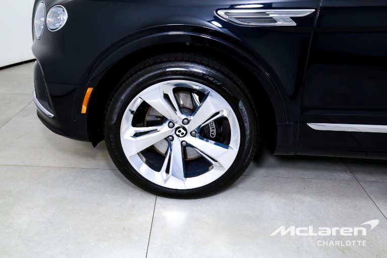 Used-2023-Bentley-Bentayga-EWB-V8