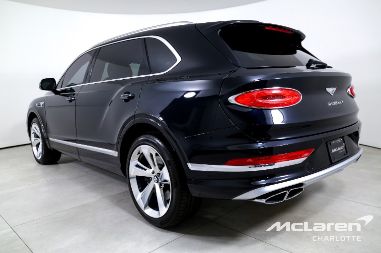 Used-2023-Bentley-Bentayga-EWB-V8
