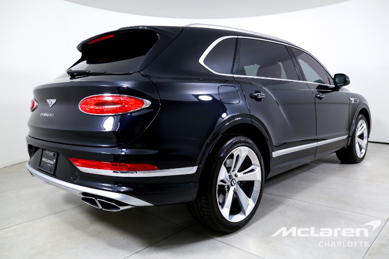 Used-2023-Bentley-Bentayga-EWB-V8