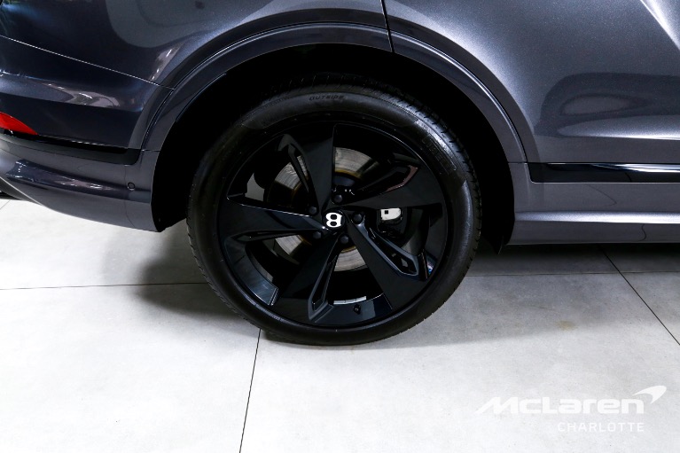 Used-2023-Bentley-Bentayga-EWB-V8