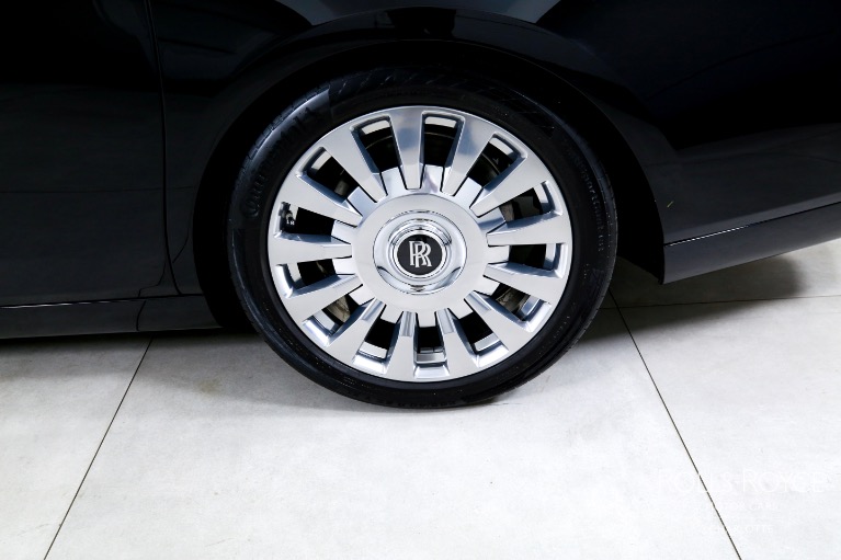 Used-2018-Rolls-Royce-Phantom