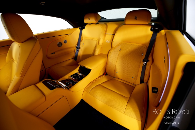 New-2025-Rolls-Royce-Black-Badge-Spectre