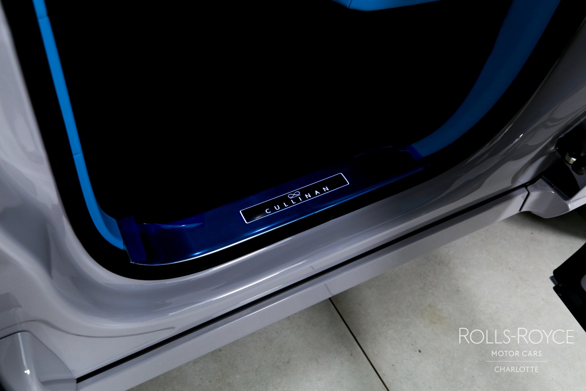 New 2025 Rolls-Royce Black Badge Cullinan | Charlotte, NC