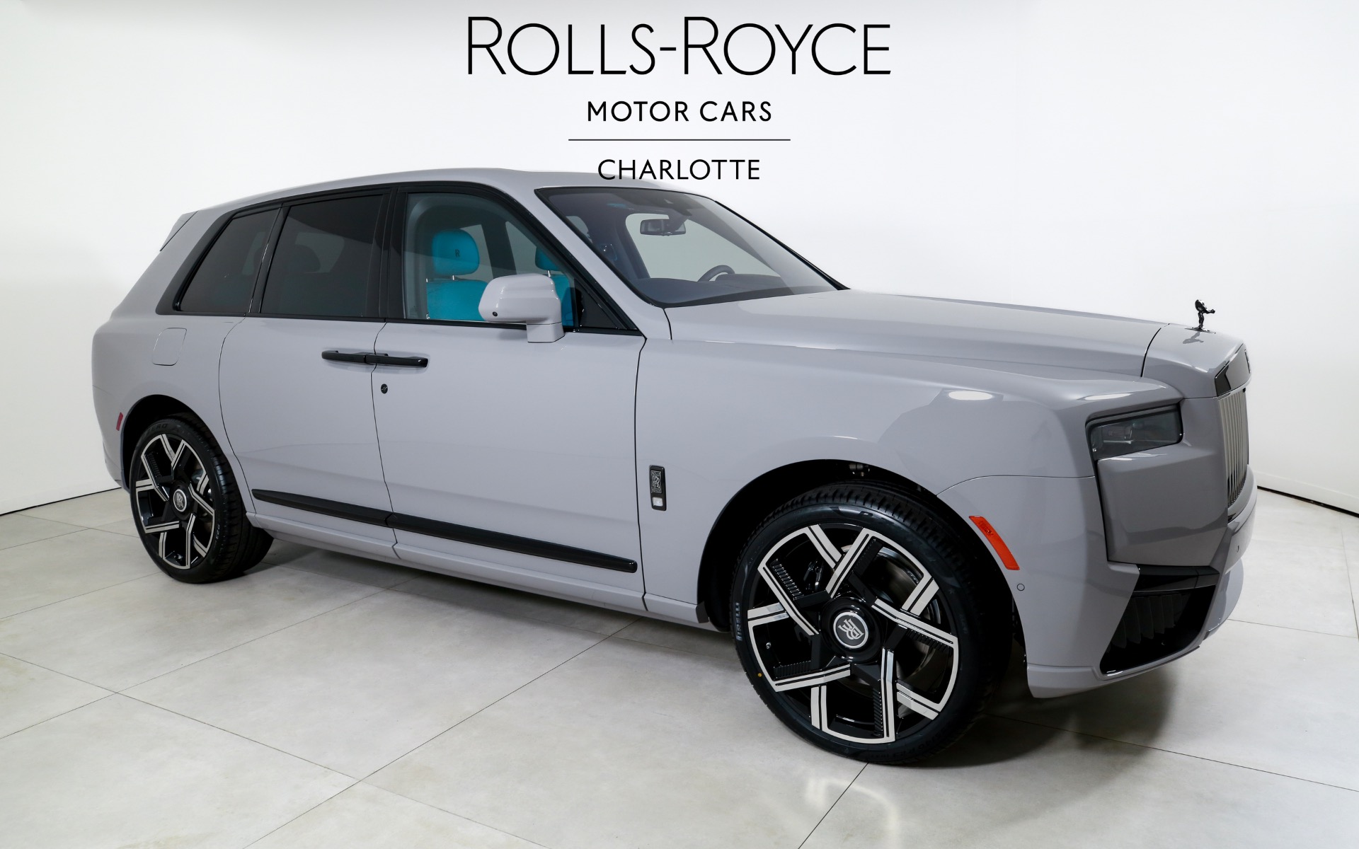 New 2025 Rolls-Royce Black Badge Cullinan | Charlotte, NC