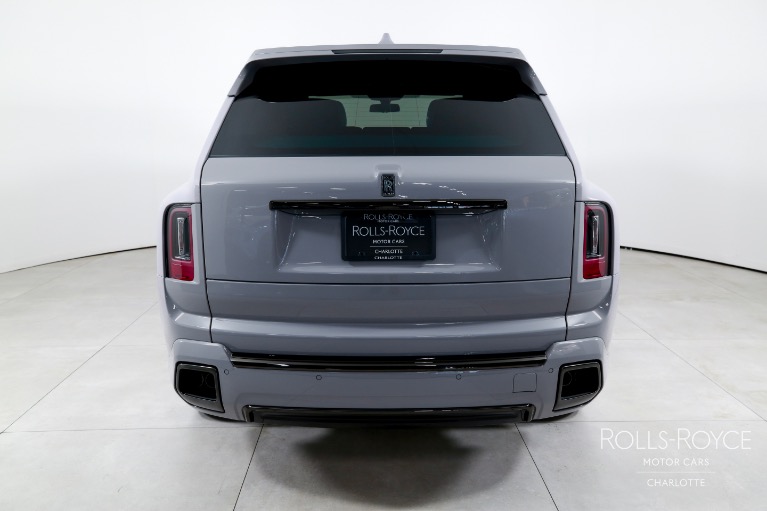 New-2025-Rolls-Royce-Black-Badge-Cullinan