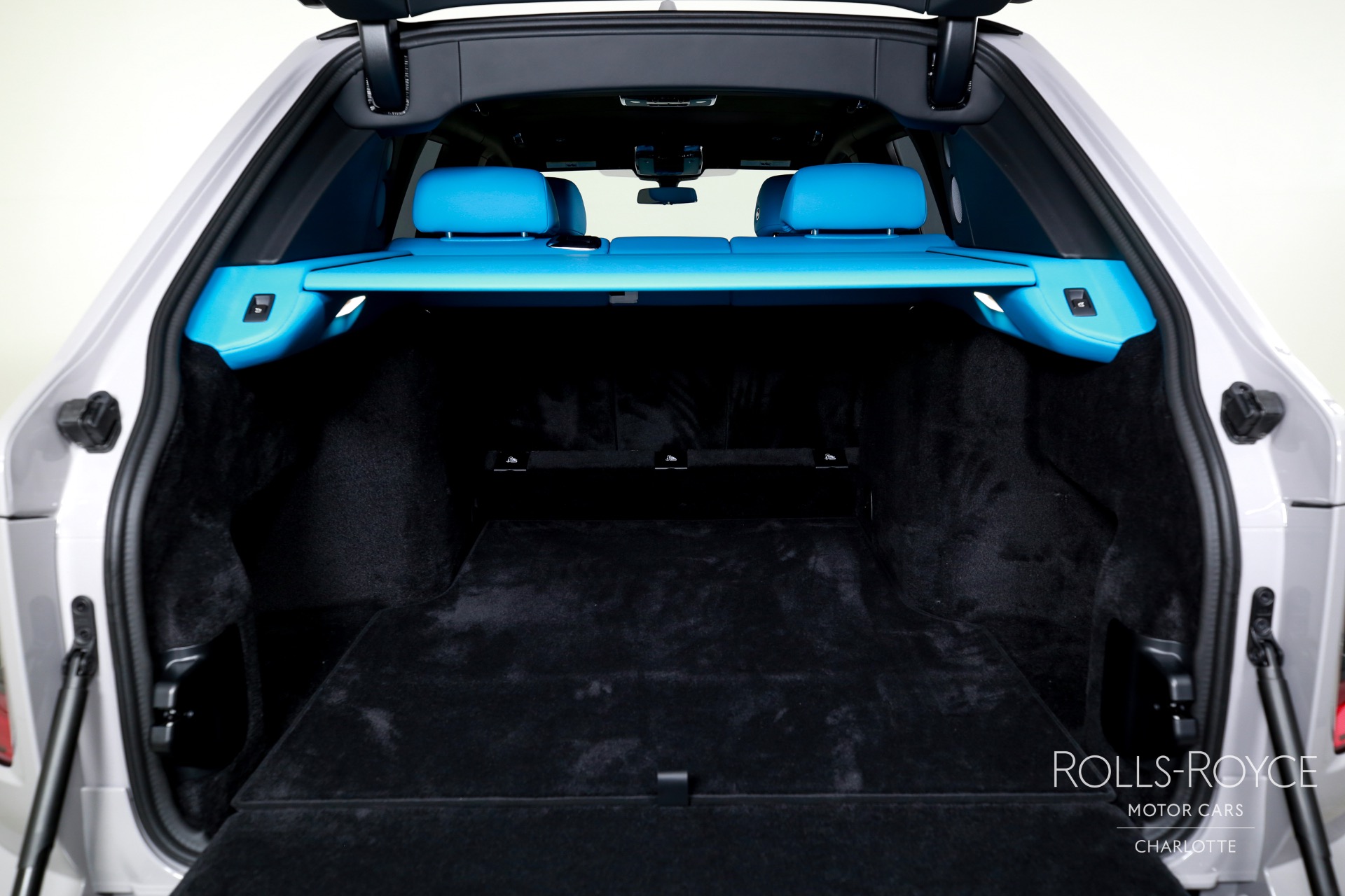 New 2025 Rolls-Royce Black Badge Cullinan | Charlotte, NC