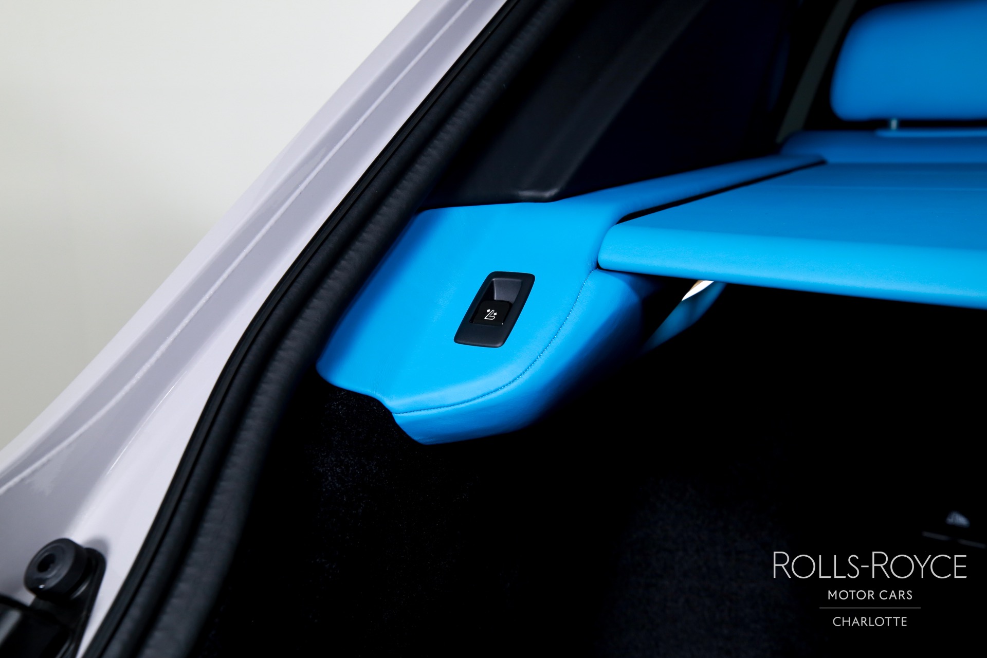 New 2025 Rolls-Royce Black Badge Cullinan | Charlotte, NC