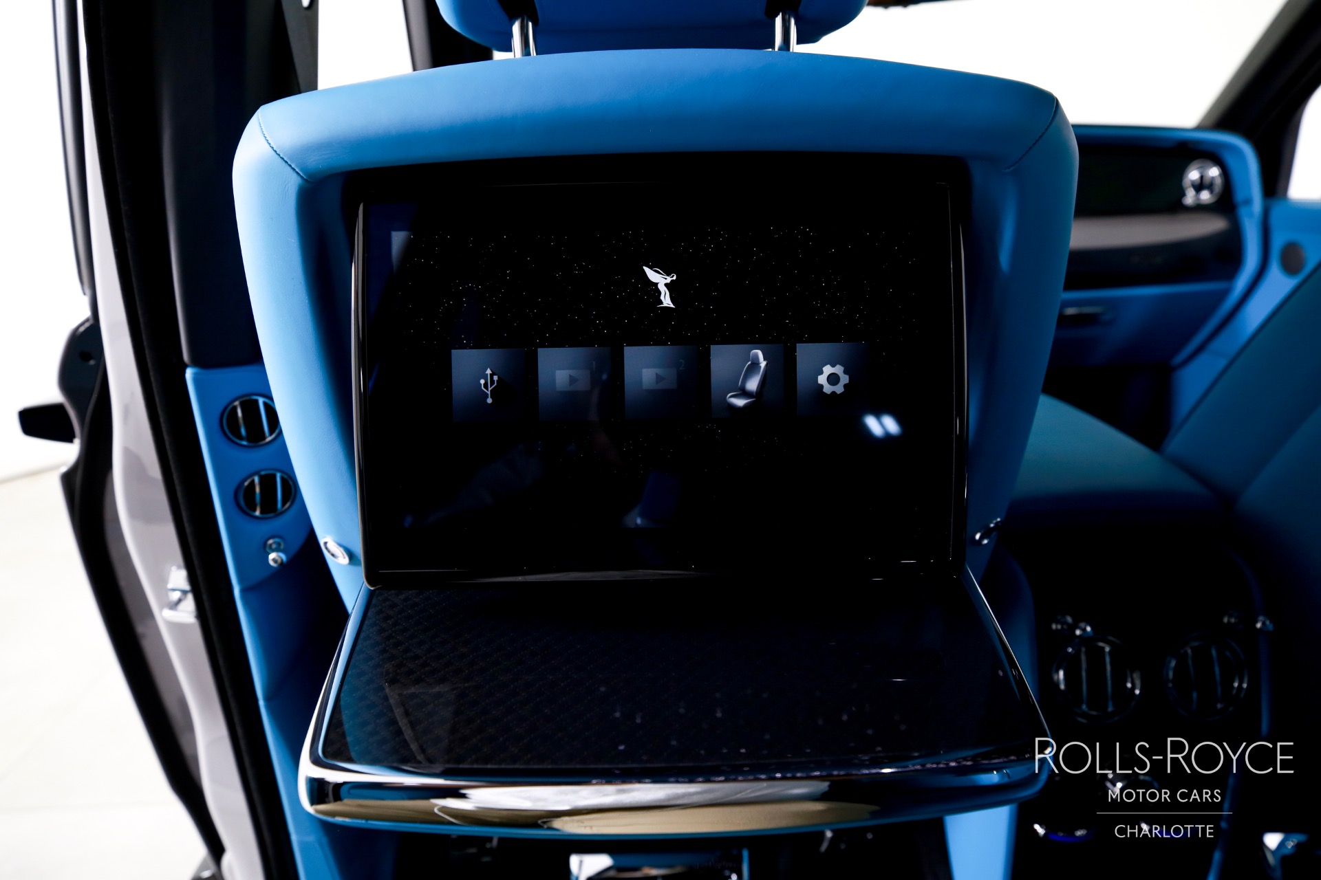 New 2025 Rolls-Royce Black Badge Cullinan | Charlotte, NC