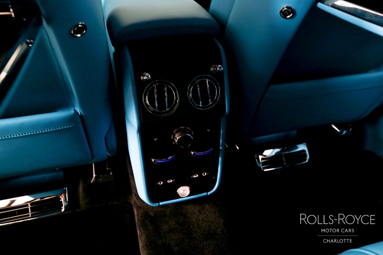New-2025-Rolls-Royce-Black-Badge-Cullinan